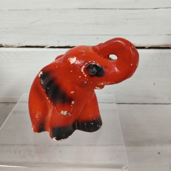 Vintage Chalkware Elephant, Circus Elephant Figurine Black and Red. - Picture 1 of 9